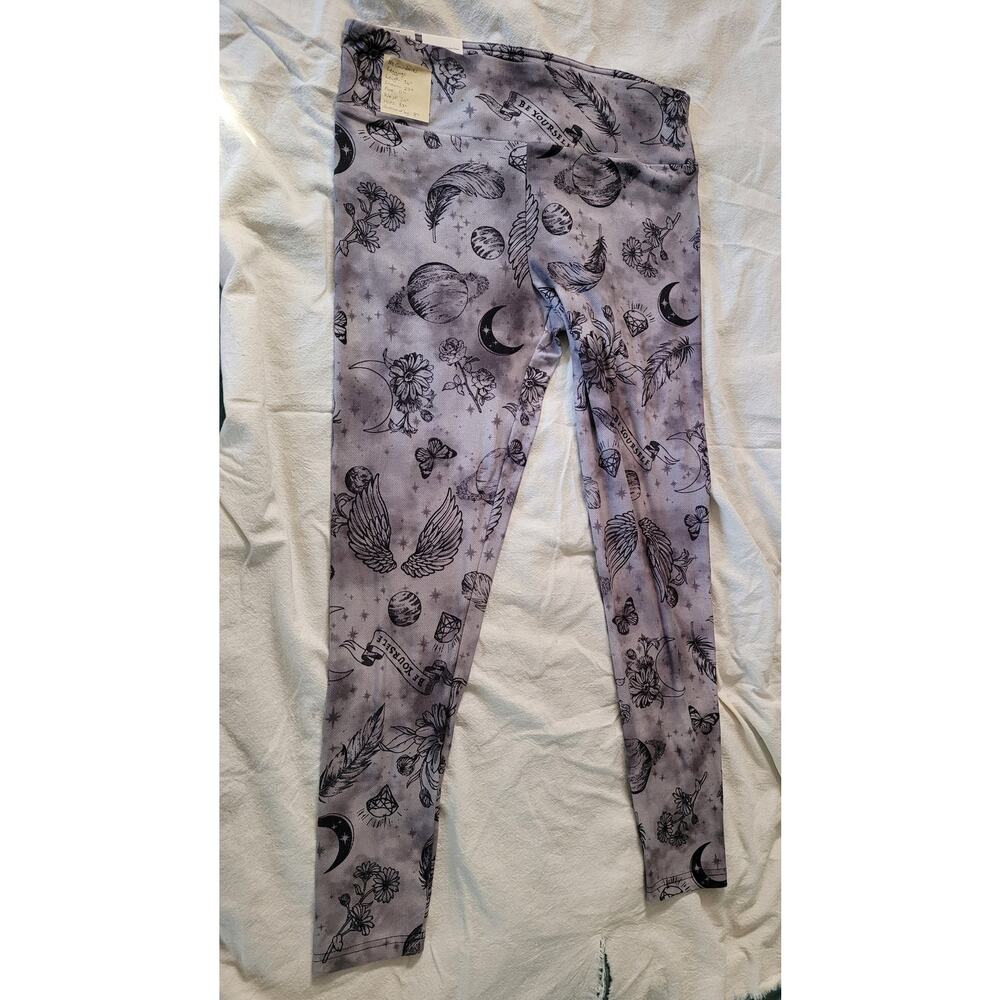 No Boundaries “Be Yourself” Leggings – L/XL – High Rise Butterfly Wings Floral